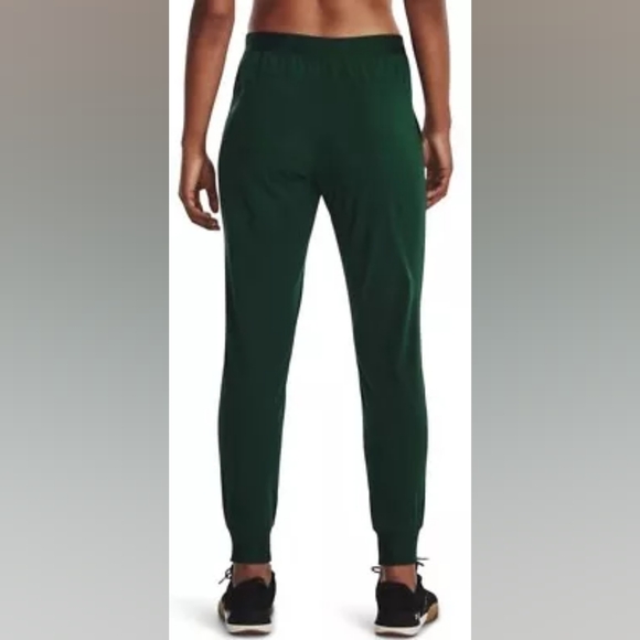 Under Armour Sport Woven Pant in Green - Picture 2 of 5